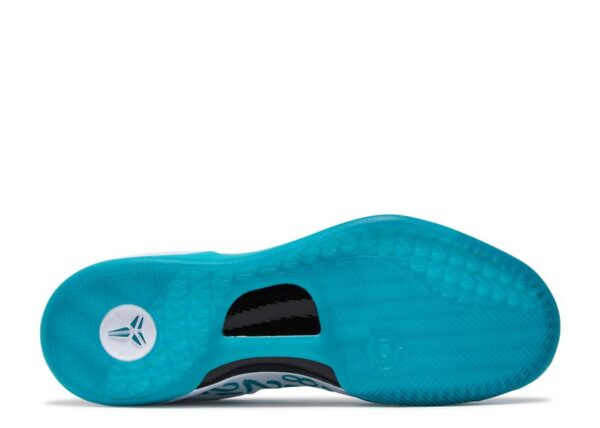 Nike Kobe 8 Protro Radiant Emerald - Image 4