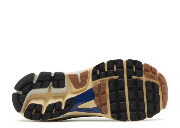 Nike Zoom Vomero 5 Designed By Japan - Image 4