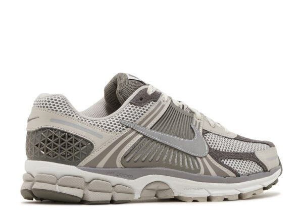 Nike Zoom Vomero 5 Iron Ore Flat Pewter - Image 3
