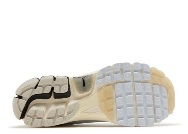 Nike Zoom Vomero 5 Supersonic Light Bone Black - Image 4