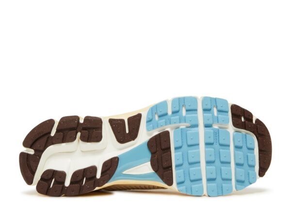 Nike Zoom Vomero 5 Oatmeal - Image 4