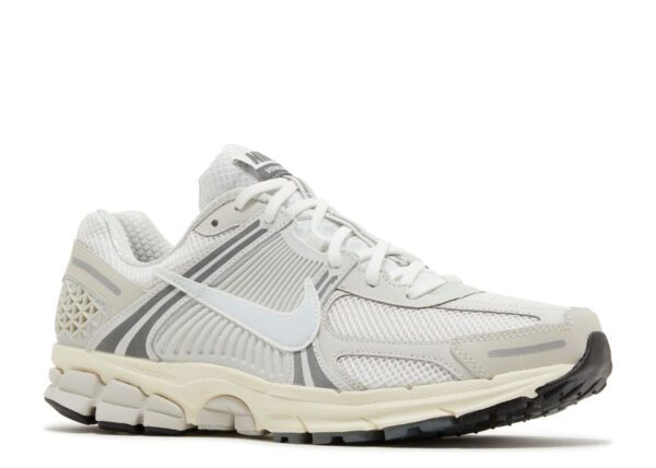 Nike Zoom Vomero 5 Platinum Tint - Image 2