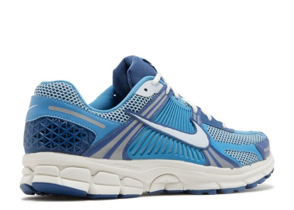 Nike Zoom Vomero 5 Worn Blue - Image 3
