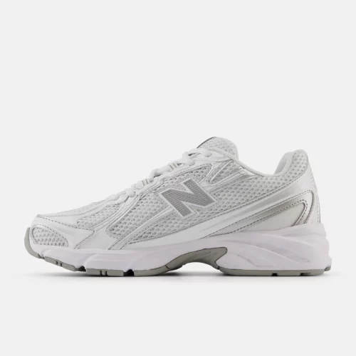 740 Shoes White with Silver
